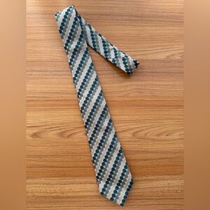 Stylish Polka Dot Men's Tie